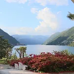 House Just Minutes From Breathtaking View