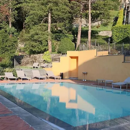 House Just Minutes From Breathtaking View