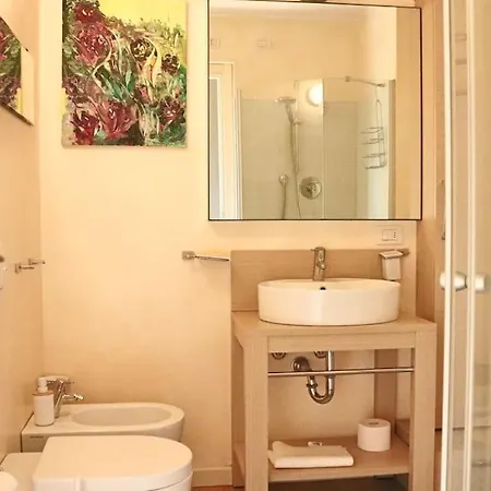House Just Minutes From Breathtaking View Appartamento